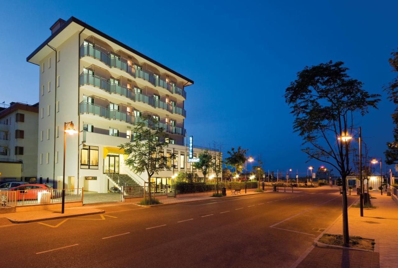 Little Hotel Cesenatico Kültér fotó